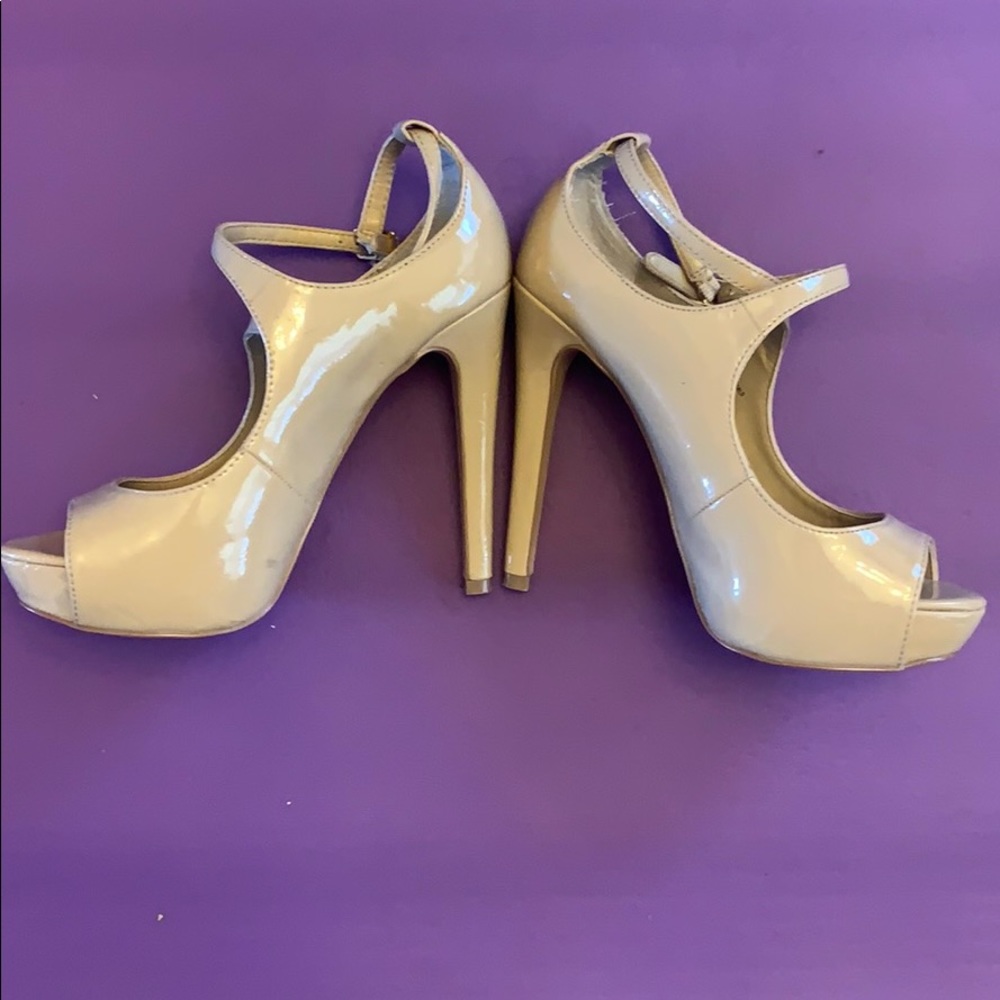 Steven madden nude high heels - Picture 2 of 3